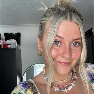 Meet your Posher, Ellie